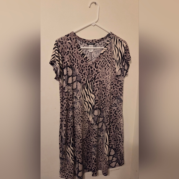 HEIMISH USA Tops - HEIMISH USA Animal Print Short Sleeve Top - Black and White